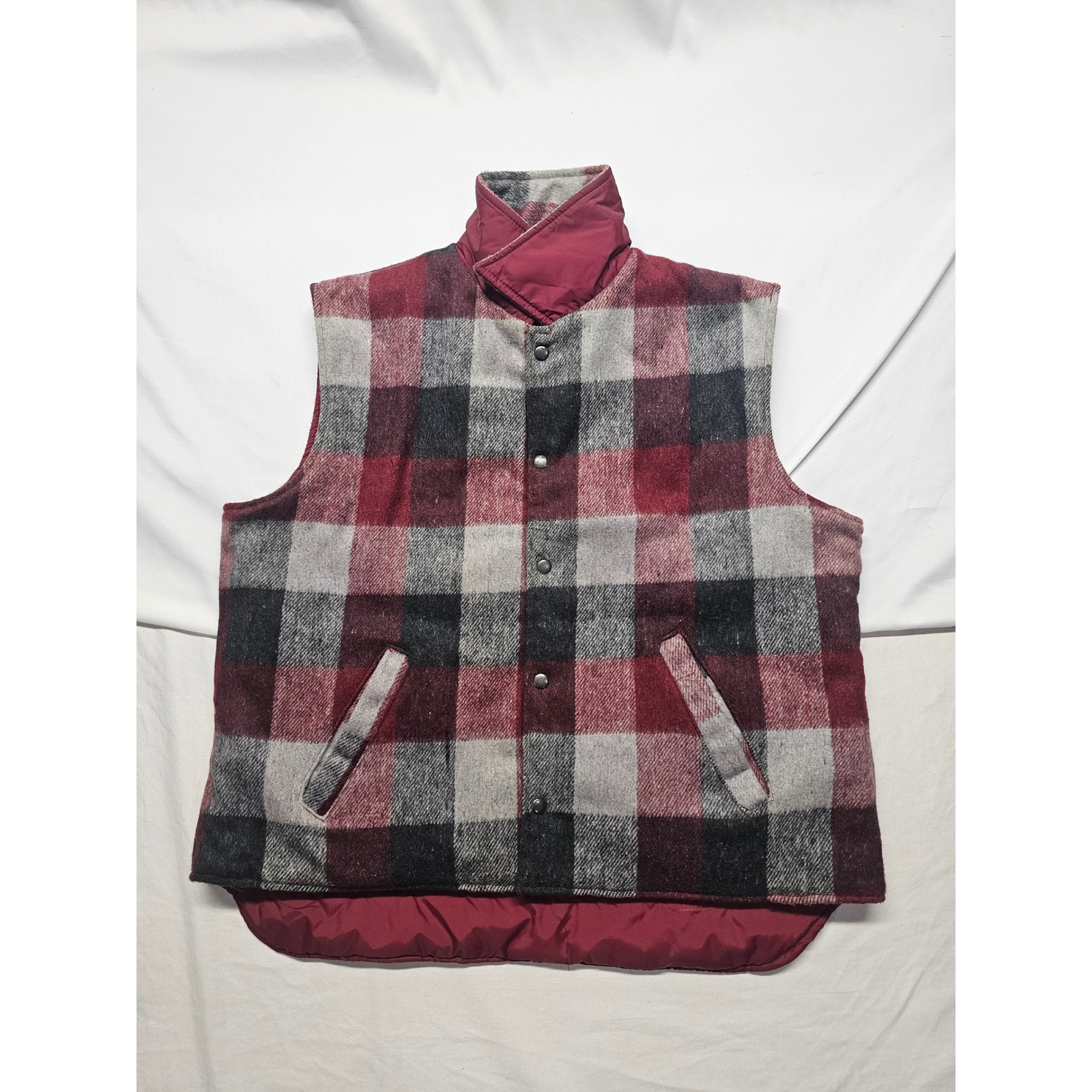 Vintage Montgomery Ward Reversible Puffer Vest Xl Berry Red Plaid Wool Blend